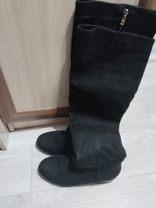 Змимние замшевые сапожки