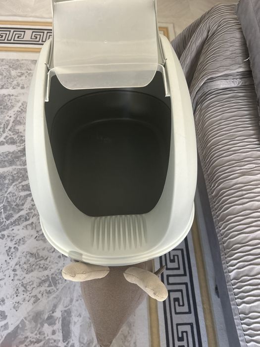 Лоток для кошек закрытый