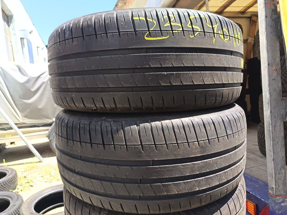 Anvelope vara 235 40 18 Michelin 2018 5.5mm