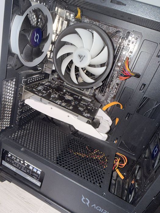 Vand 1050 4gb cu sigiliu