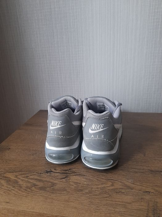 Nike Air max Command маратонки 41 номер.