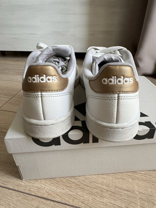 Кеды Adidas кожаные