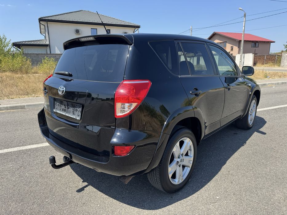 Toyota Rav4 2.2 Diesel 177cp 4x4 / Piele / Navi / KeyLess *2008*