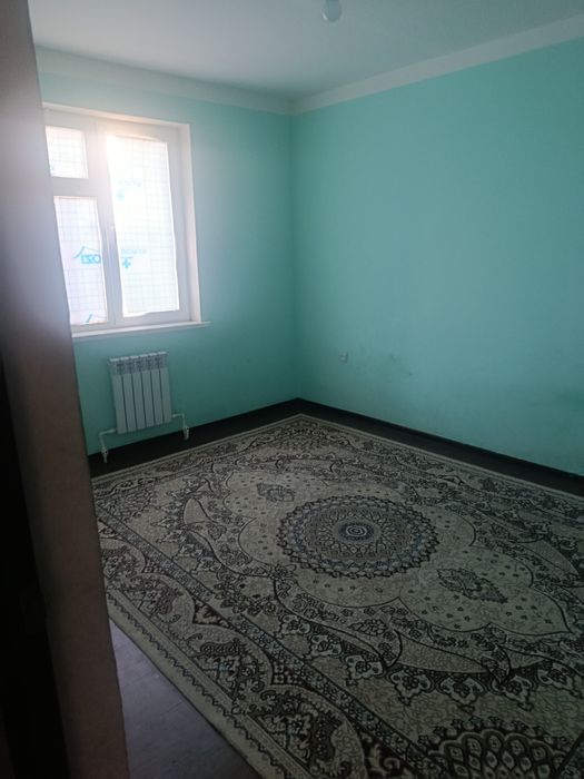 Yangi bozorda 1 etaj uy ijaraga beriladi