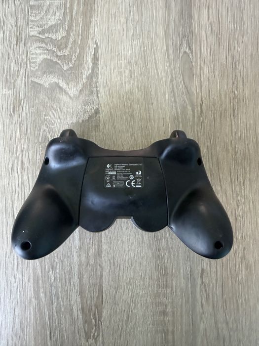 Безжичен контролер Logitech
