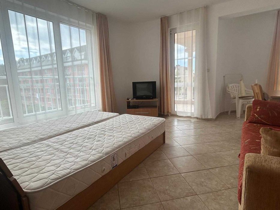 Продава се Едностаен апартамент в к.к. Слънчев бряг - 48 кв.м за 942 €/кв.м - Снимка #3