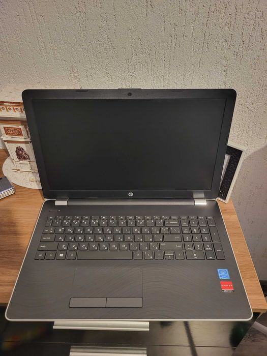 Лаптоп HP 15-BS034NU