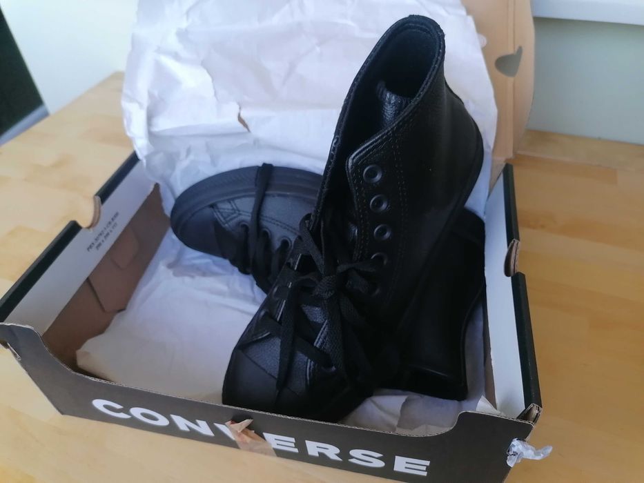 Tenisi unisex Converse Chuck Taylor All Star Hi Leather piele naturala marimea 39.5 - 40 noi in cutie , sneakers barbat dama copil, incaltaminte