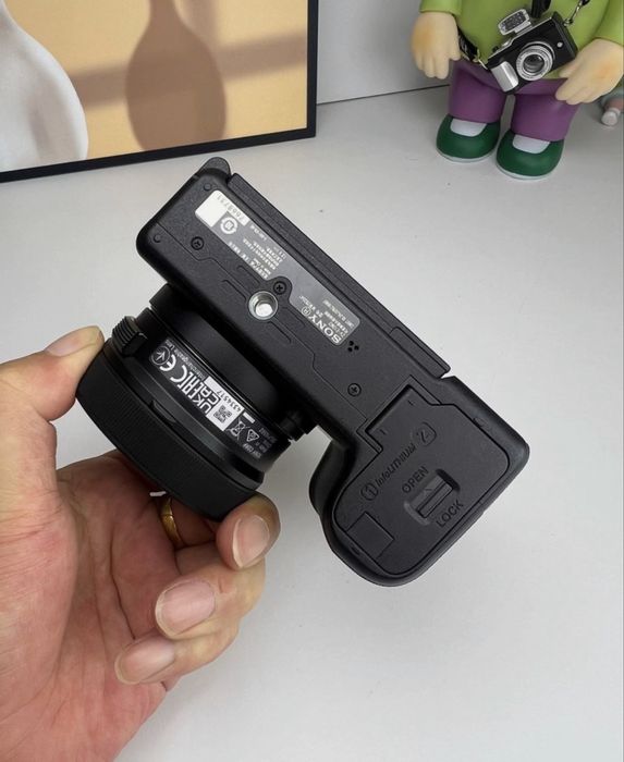 Sony ZVE10 M2 + kit обьектив