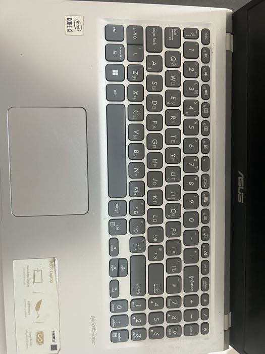 Noutbook core i3 Asus srochni