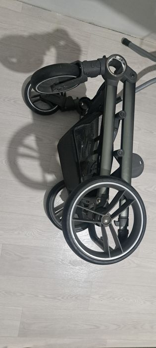 Продам Коляску TEKNUM 2в1