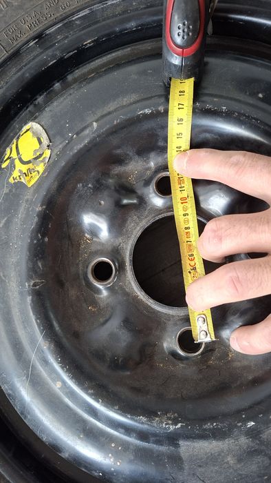 Патерици-резервна гума