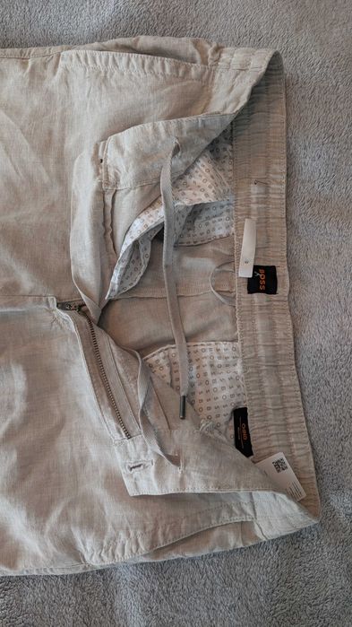 Ленен мъжки панталон Hugo Boss 33-34