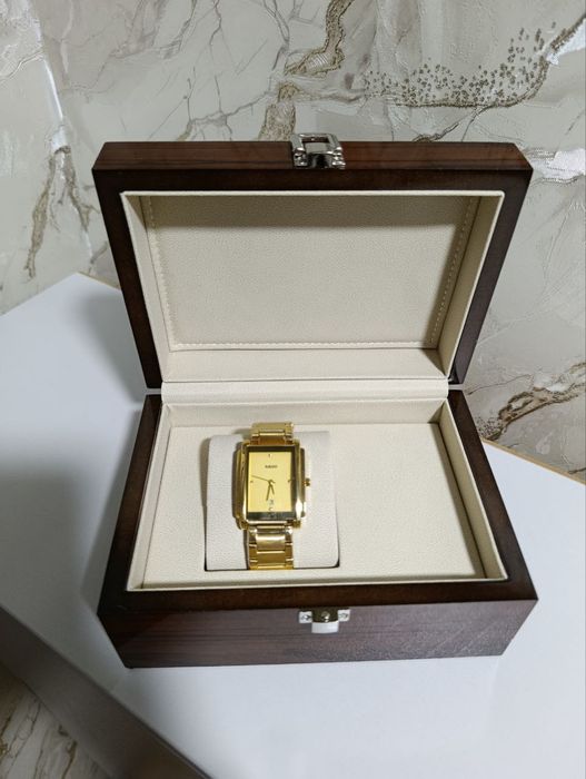 Часы Радо в коробке