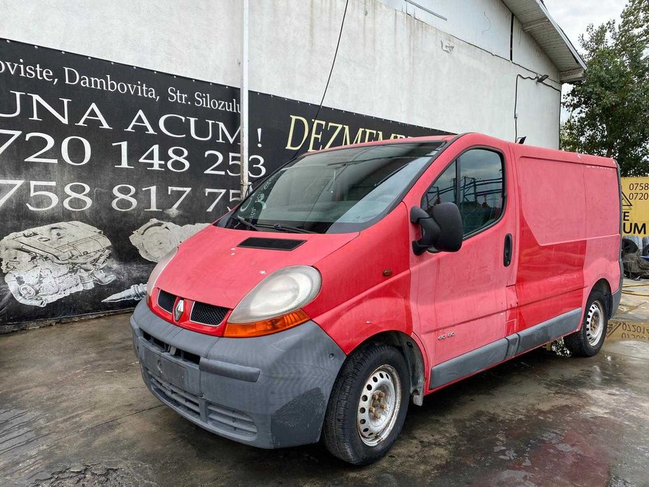 dezmembrez Renault trafic 1.9 dci cod motor F9Q , F9K/usi spate trafic