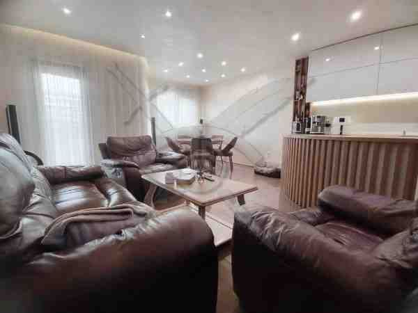 Продава се Тристаен апартамент в Бургас, Център - 145 кв.м за 1168 €/кв.м - Снимка #1