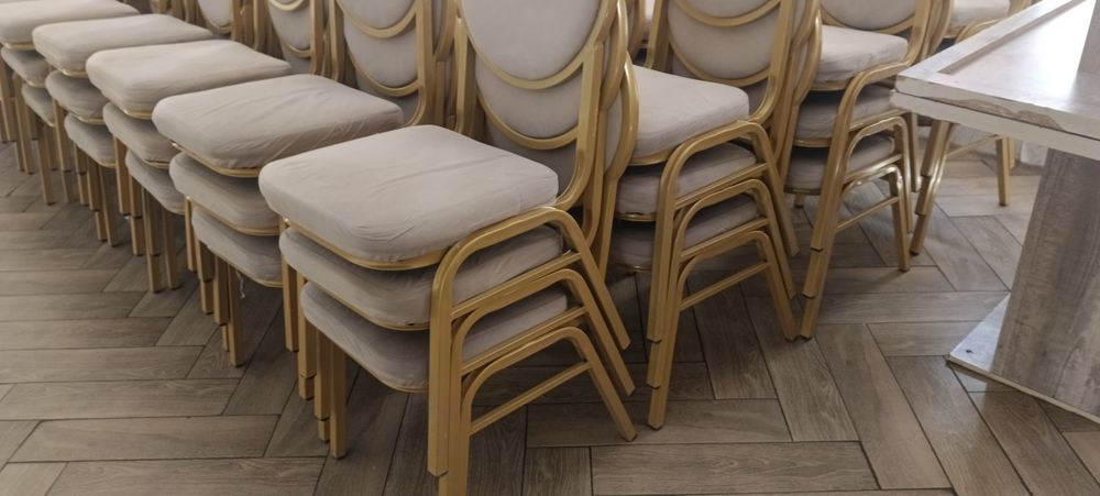 Стулья оптом продам 96 штук