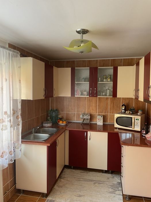 Mobila bucatarie in U