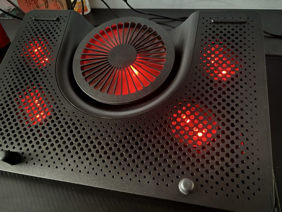 Acer Nitro V-16 gaming laptop без забележка