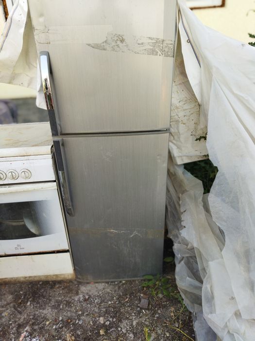 Газ плита и холодильник