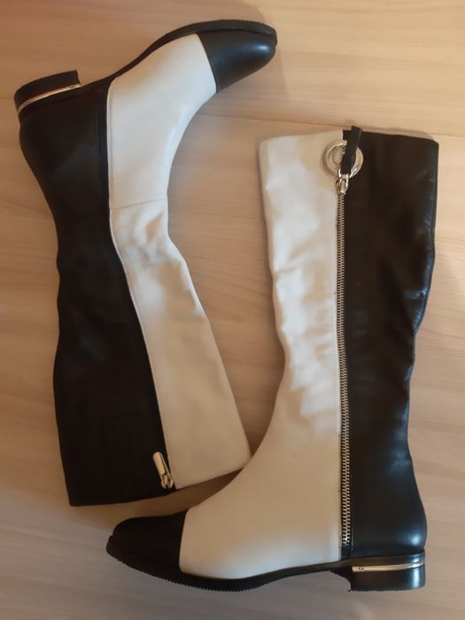 Новые замшевые ботильоны