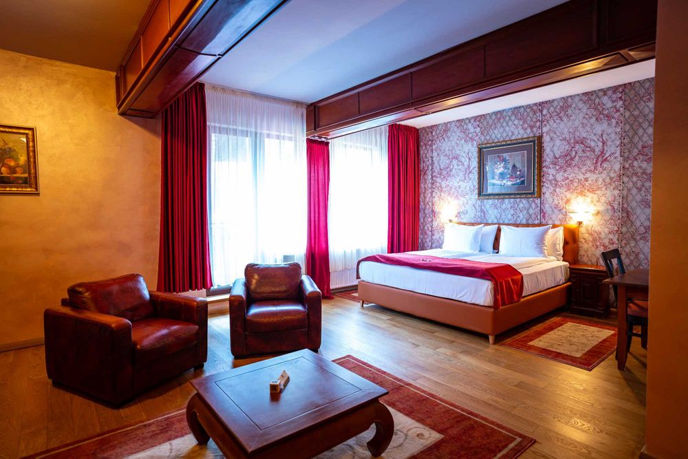 Vand mobilier camere hotel