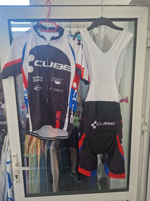 Vand costum ciclism Cube  marime L,nou
