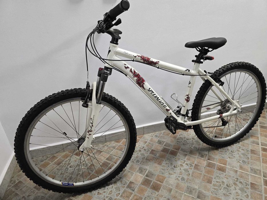 Bicicleta Specialized - cadru Aluminiu - marime M (168-178 cm)