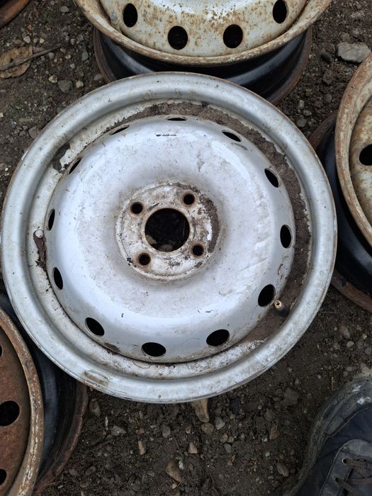 Vand 4 jante R 15 dacia logan van de greutate bune fara defecte