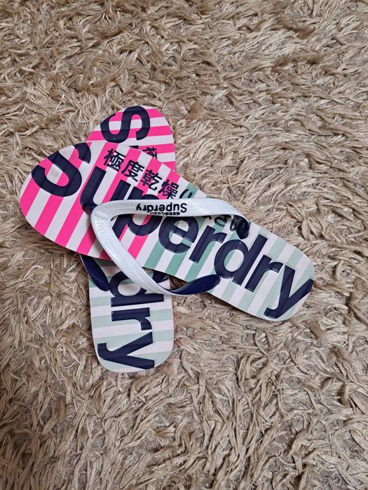 Мъжки  чехли Superdry