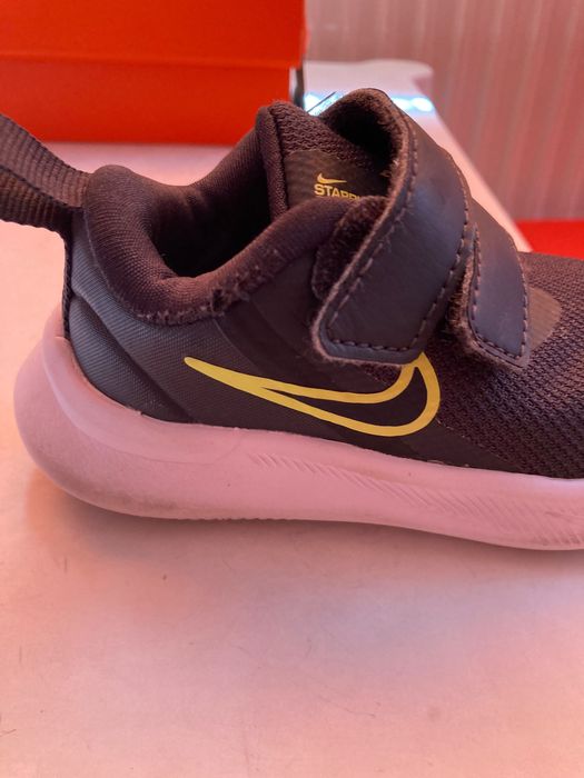 Детски обувки Nike, размер 19,5