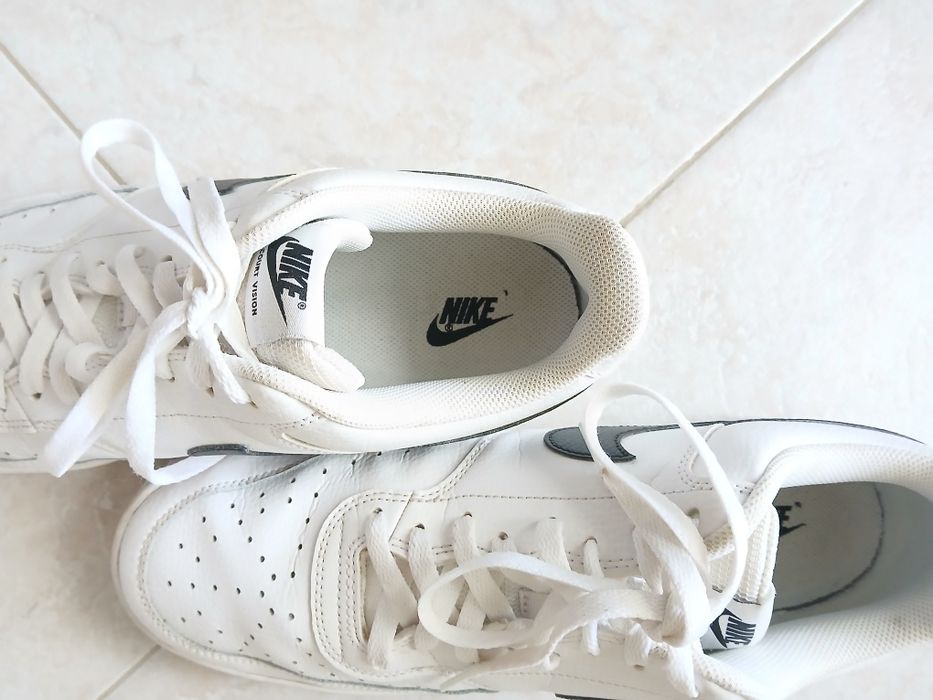 Обувки Nike COURT