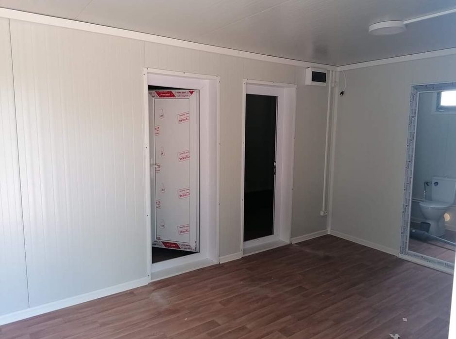 Vand container modular cu grup sanitar propriu