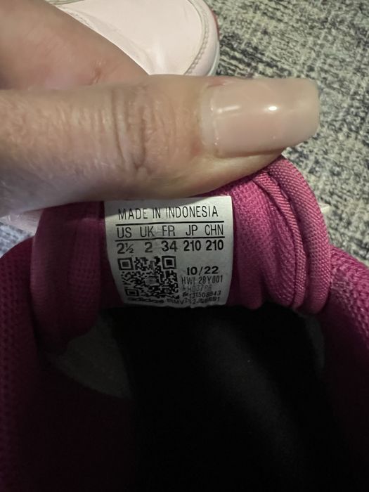 Маратонки adidas за момиче