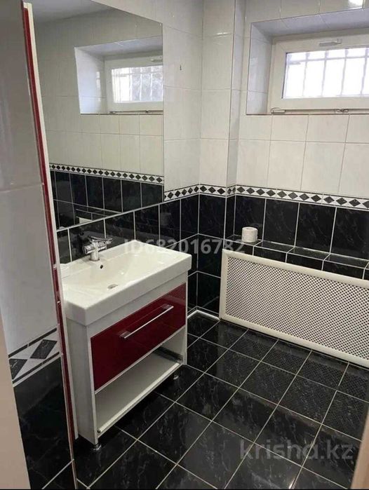 Продам 2х этажный коттедж