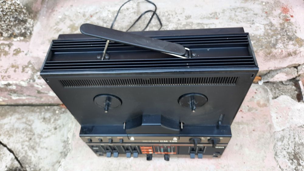 Magnetofon Tesla CM 130 stereo amplificare !