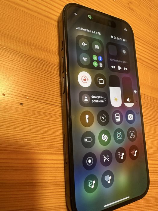Продам Iphone 16 в идеальном состоянии