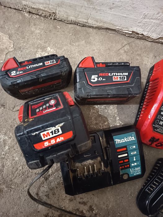 Baterii încărcătoare milwaukee devalt