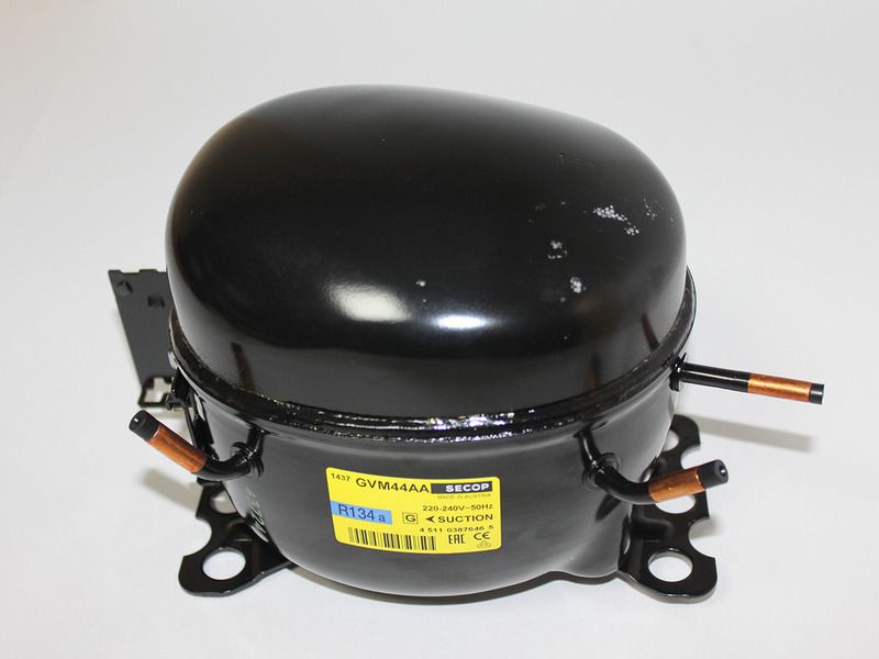 Ремонт холодильников .