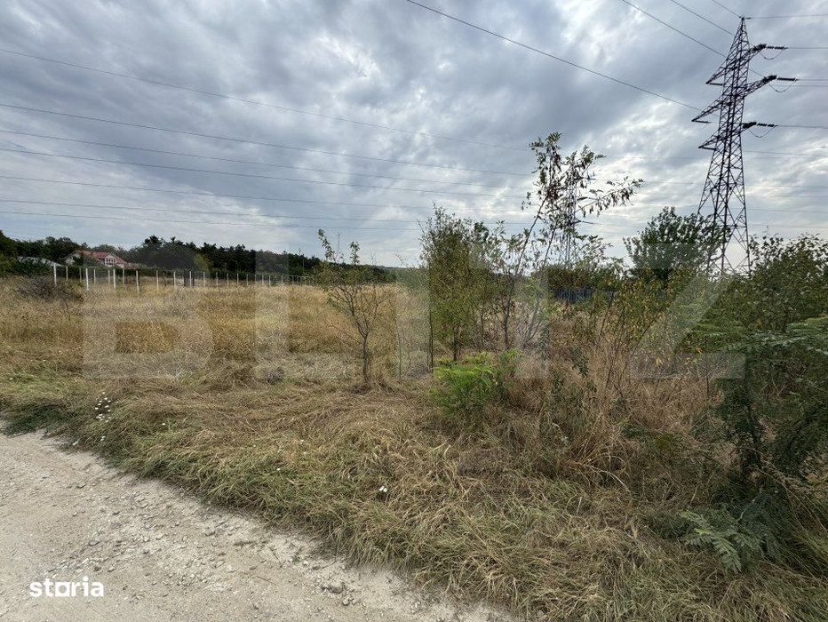 Teren 2981 mp, toate utilitatile la front, zona Bariera Valcii