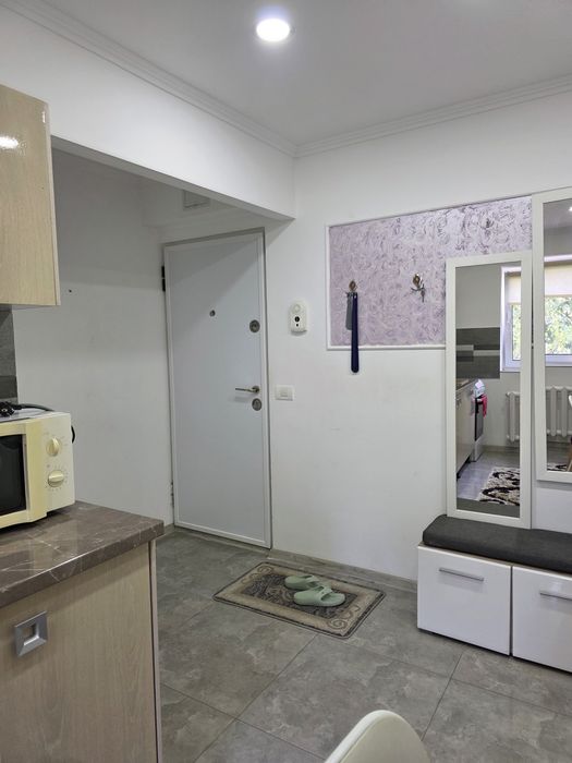 Închiriez garsonieră dublă modernă