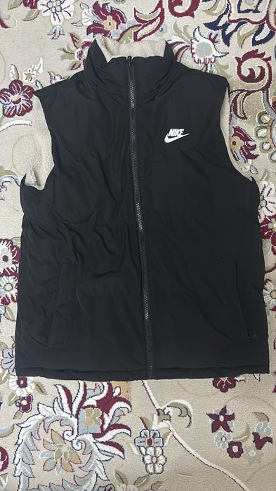 Безрукавка Nike двухсторонная