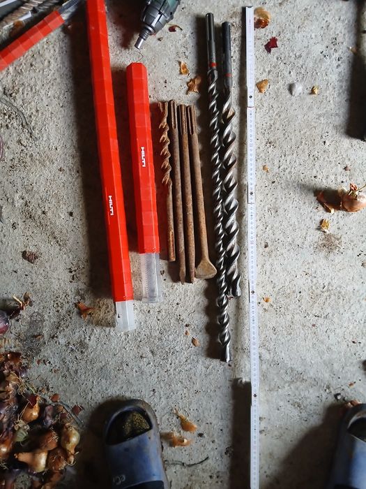 Burghie dalti si spituri hilti