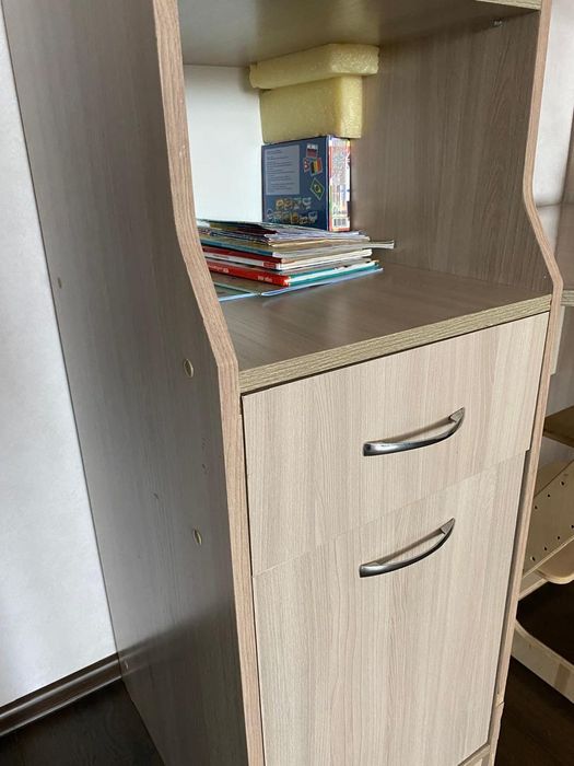 Стол письменный для школьника