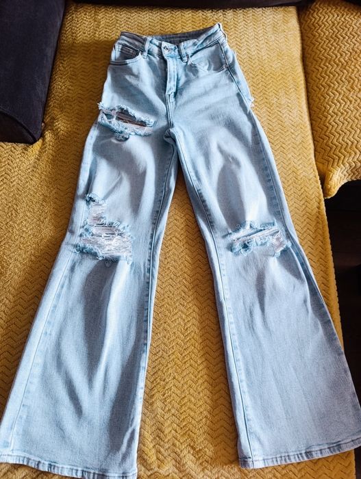 Дънки от магазин LBD