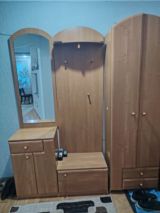 Срочно продам прихожку