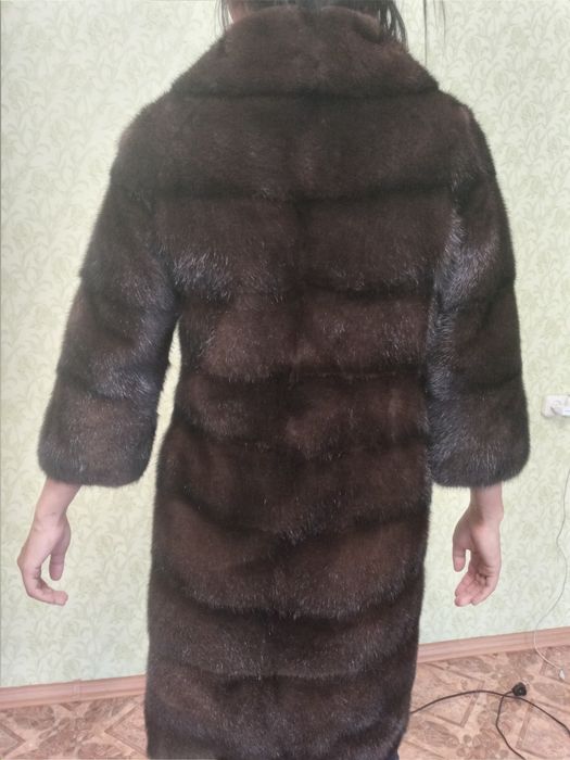 Продам норковую шубу