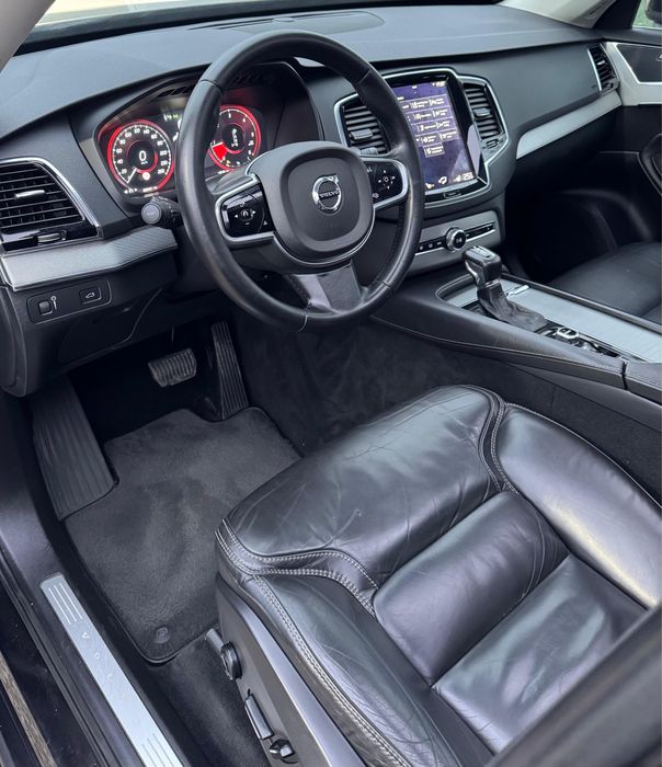 Volvo XC90~2.0~AWD~(4X4)~Diesel~D5~INSCRIPTION