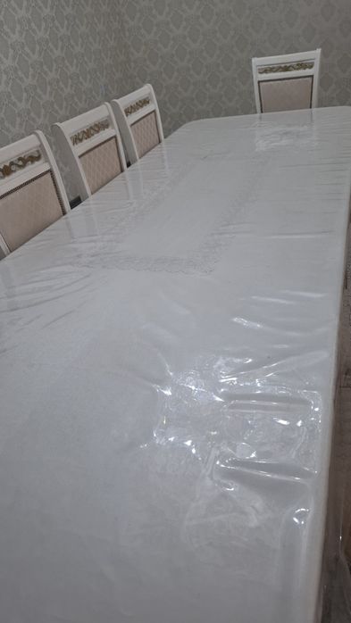 Стол орындықтарымен