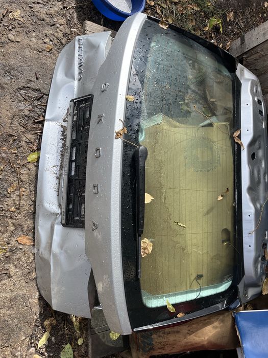 Задно стъкло от skoda octavia 5 комби